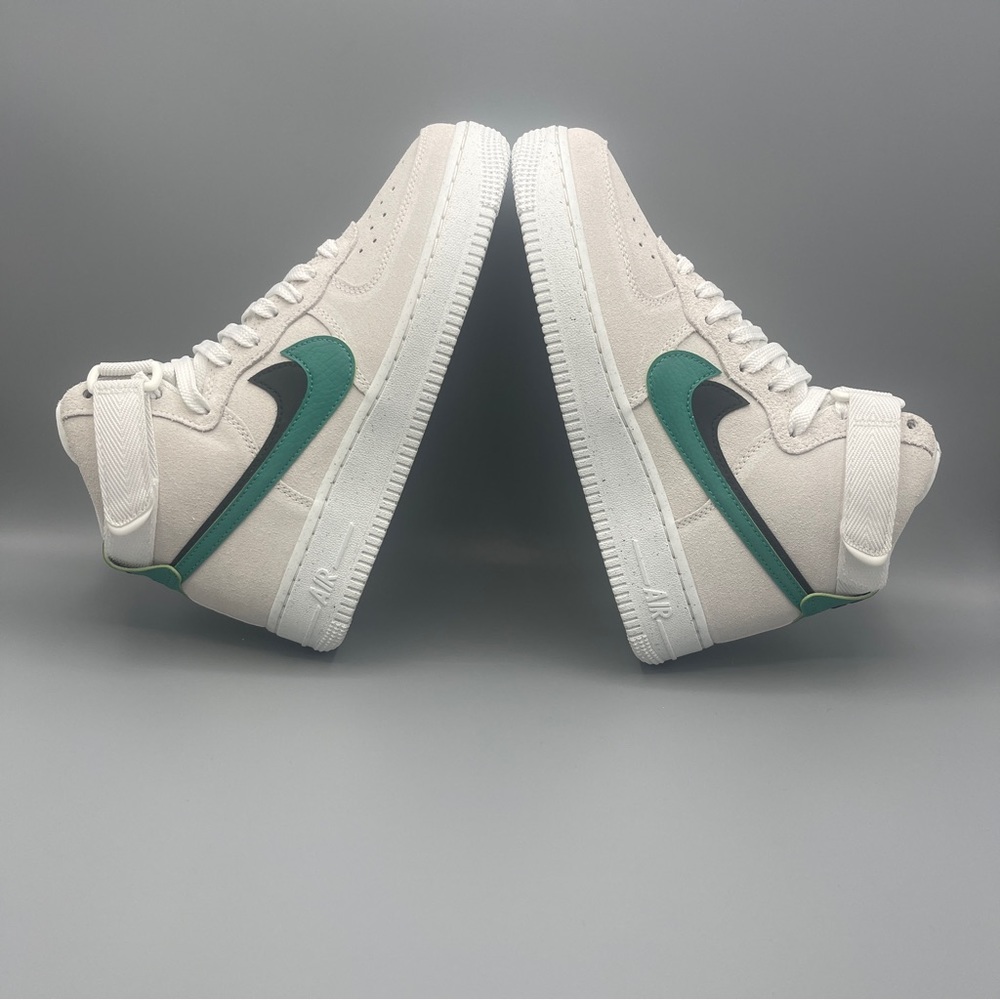 Womens Nike Air Force 1 High SE 'Sesame Neptune Green'/ Size 7 - Picture 11 of 13